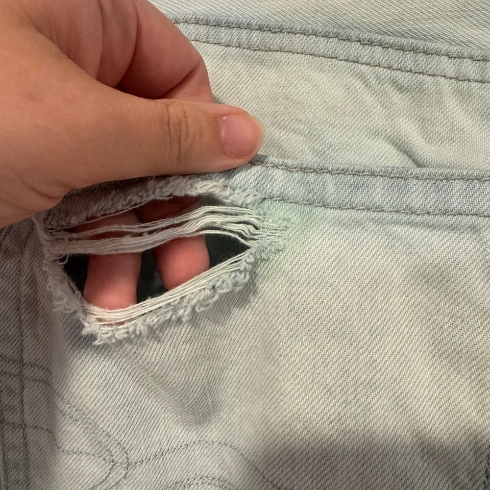 American eagle 90s boyfriend distressed denim‎ short